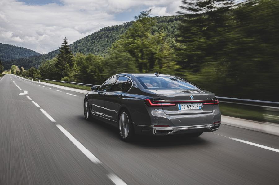  BMW 745e (G11) 2019 года  (WW) (фото 29 из 31)
